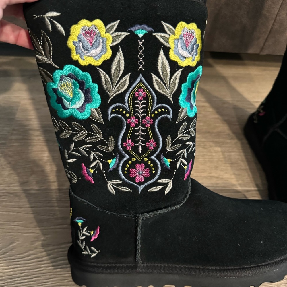 Ugg Juliette Boots